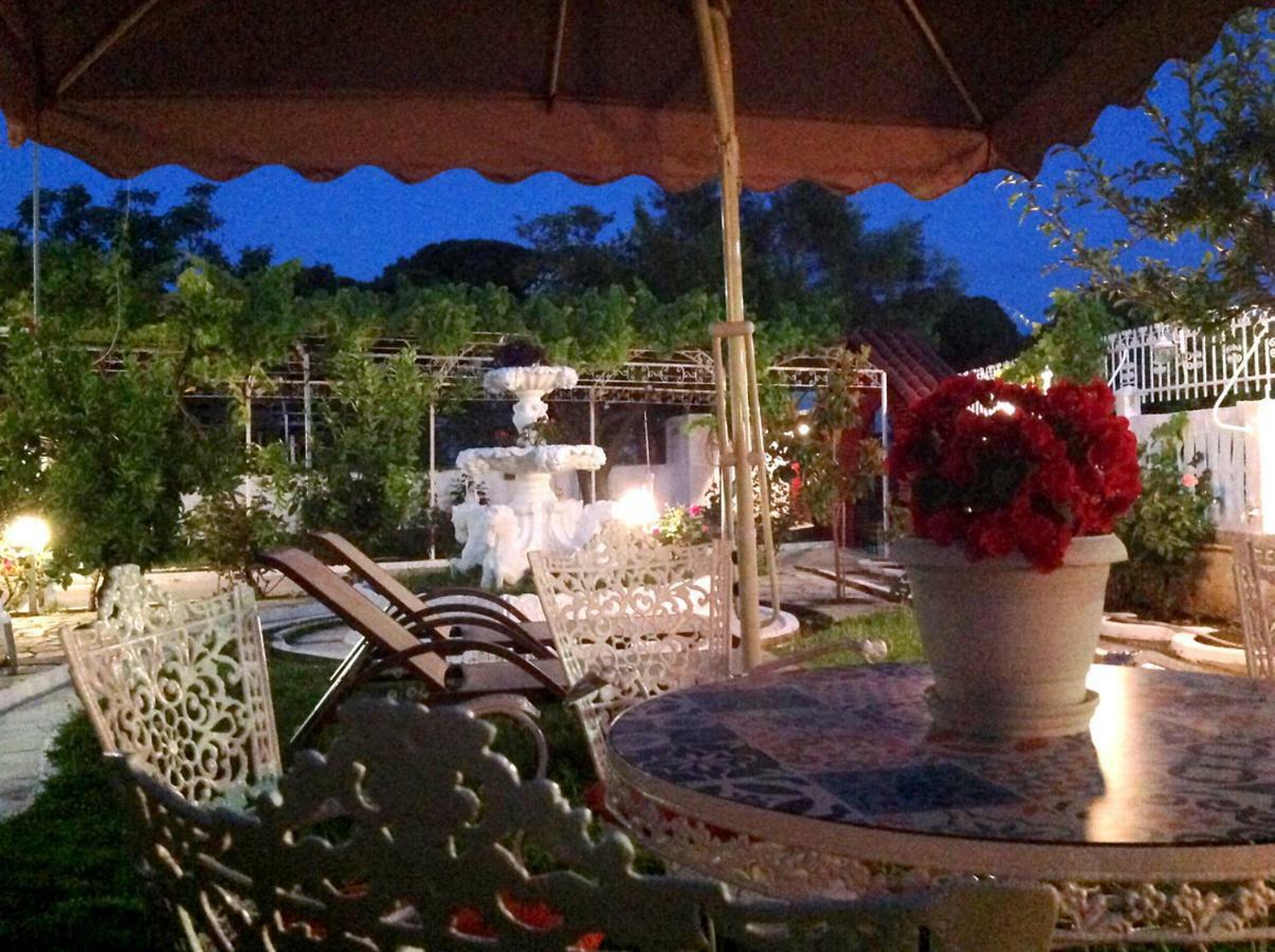 Villa Fofo - Beautiful Sea Front Villa With 650M2 Garden Nea Kallikrateia 외부 사진